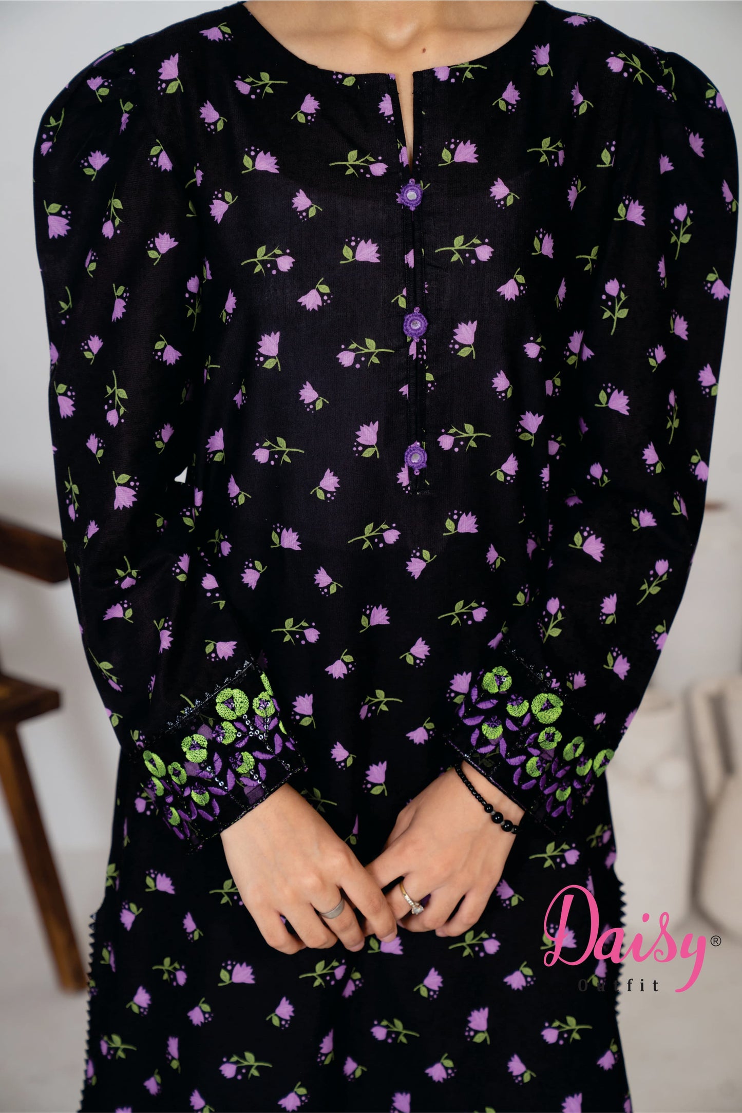 Girls Black Floral Printed Kurti Set