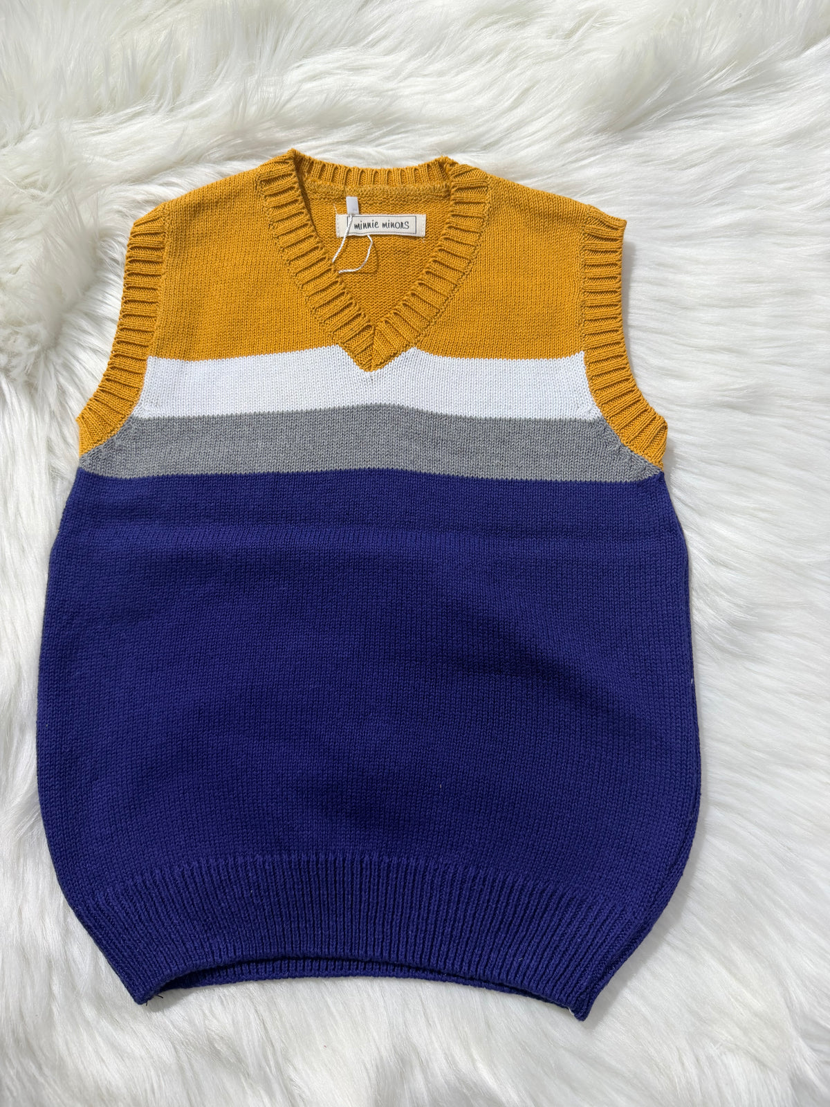 MM Blue mustard sleeves less sweater