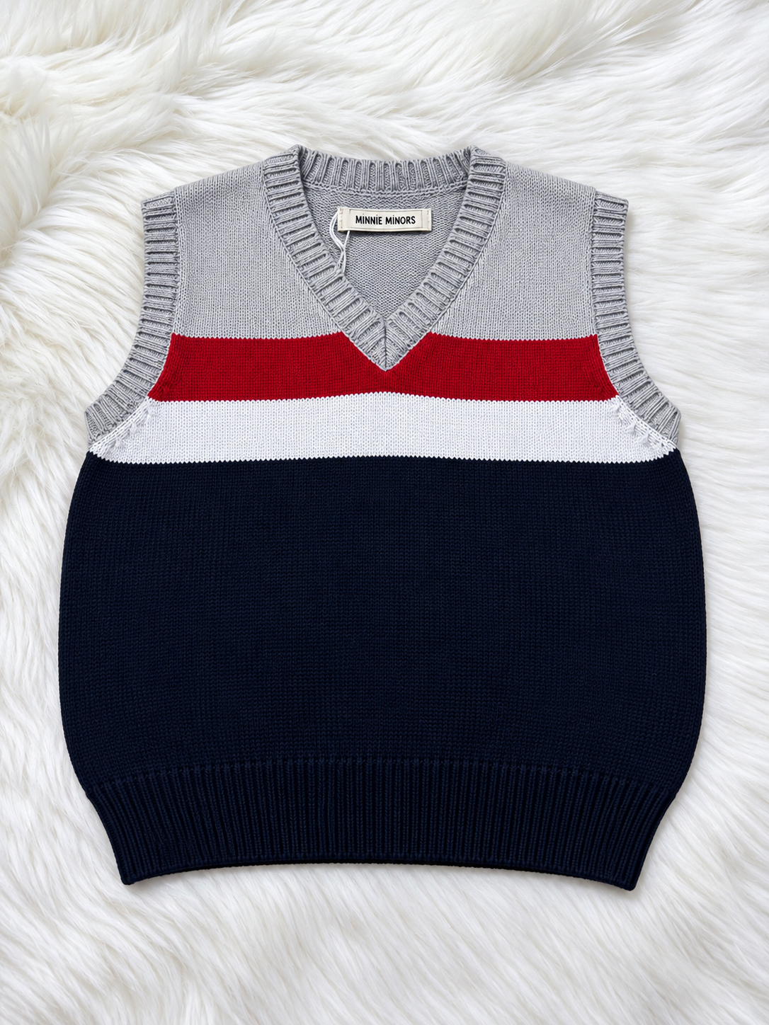 MM black grey sleeves less