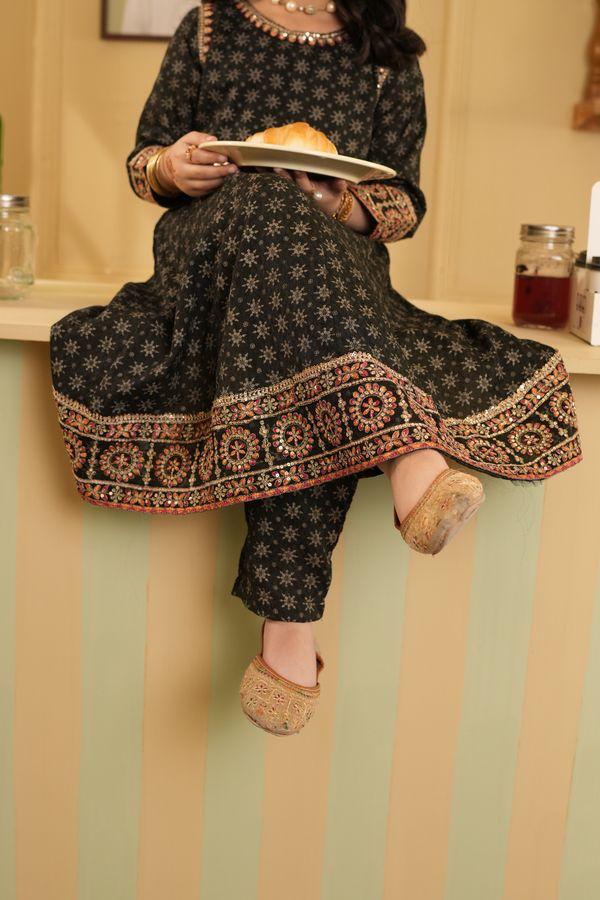 Alqaswa Girls Black & Gold Dress with Dupatta- 3 Piece – Eid Collection